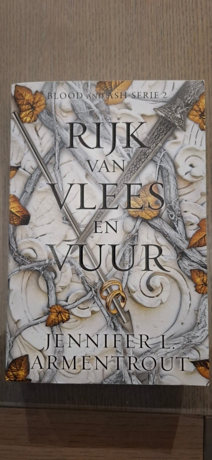 Jennifer L. Armentrout - Rijk van vlees en vuur, Enlèvement ou Envoi, Jennifer L. Armentrout
