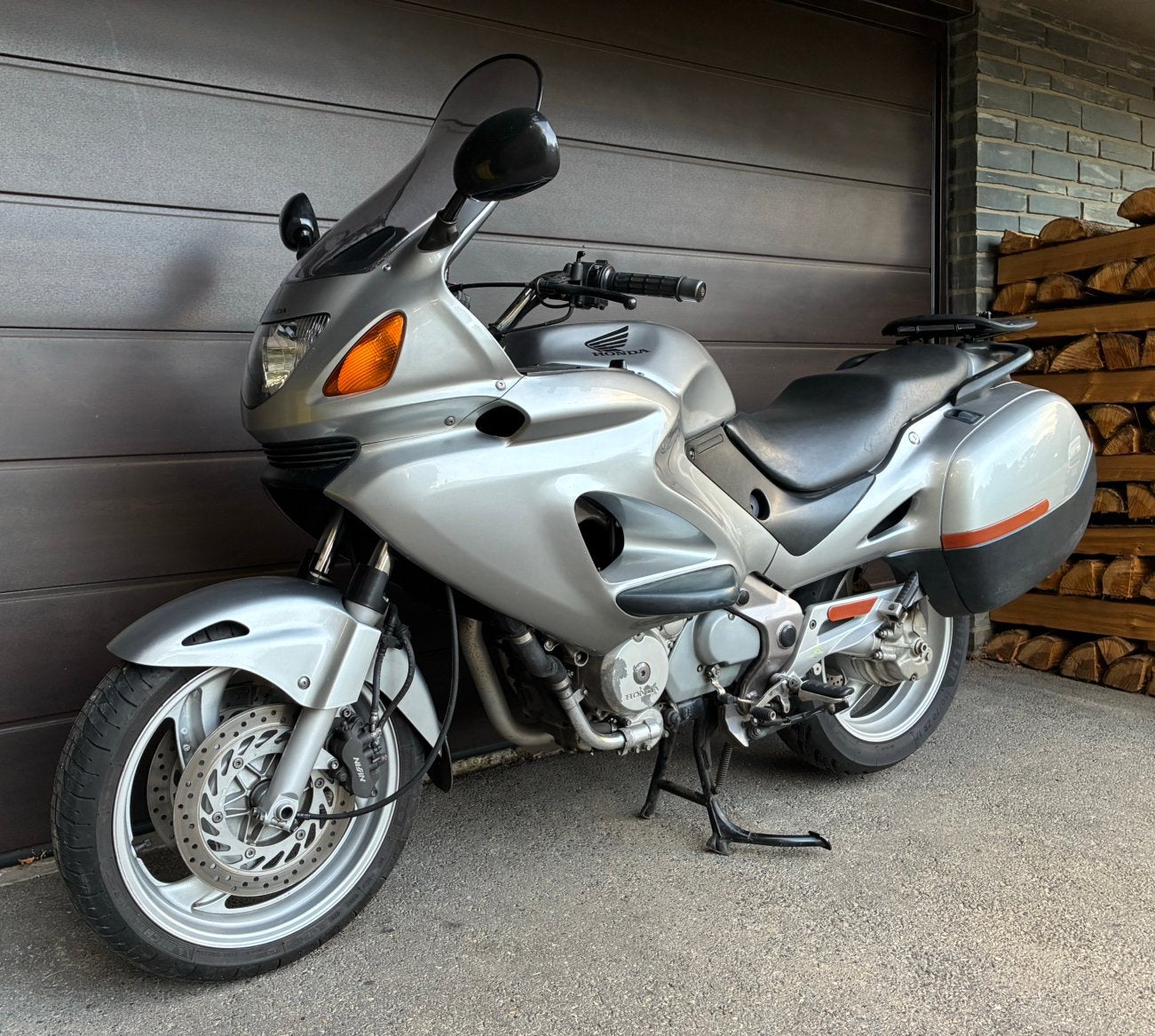 Honda Deauville NT 650 V RC47, Tourisme, Occasion, 2 cylindres, Particulier