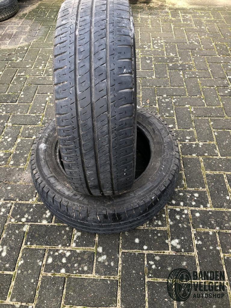 235-60-17 10 PR 117/115 R Michelin Agilis 2 x Bedrijfauto Zo, Auto-onderdelen, Banden en Velgen, -, -, 17 inch, Ophalen of Verzenden
