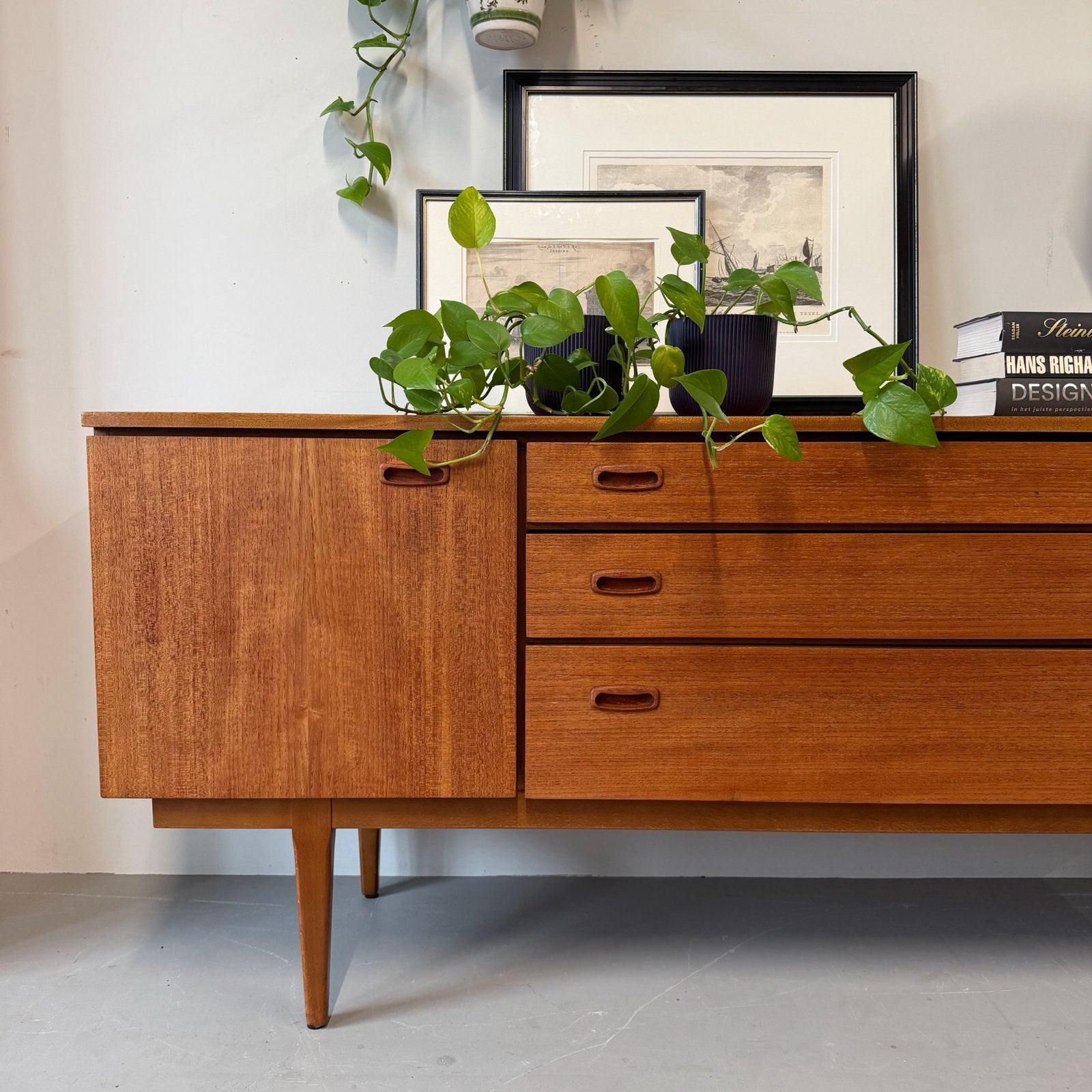 Vintage dressoir, sideboard •Nathan furniture•, Gebruikt, 150 tot 200 cm, Ophalen of Verzenden, Minder dan 100 cm