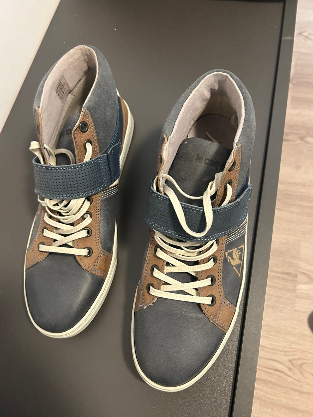 Le coq sportif, Enlèvement, Comme neuf