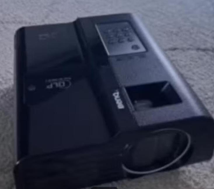 BenQ MP723 Projector + scherm, Enlèvement, Utilisé, DLP