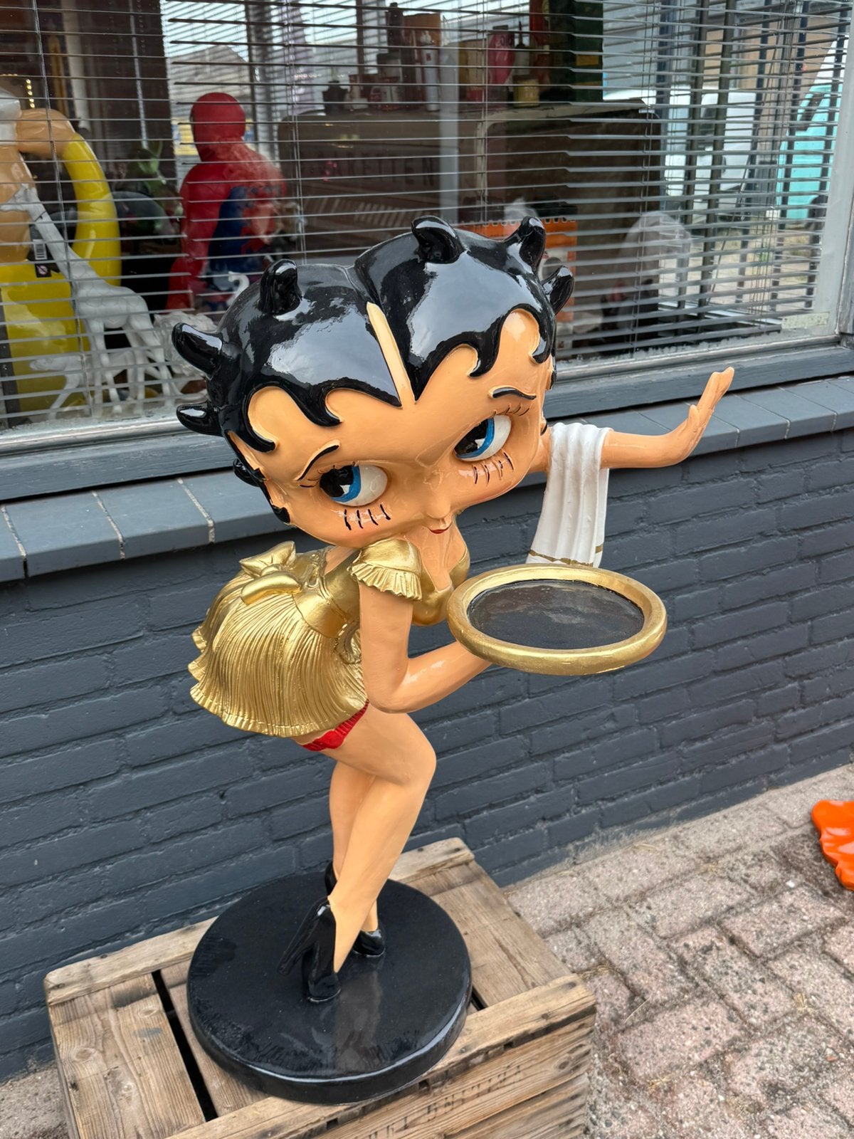 Grand plateau à statuettes Betty Boop, Enlèvement, Utilisé, Humain