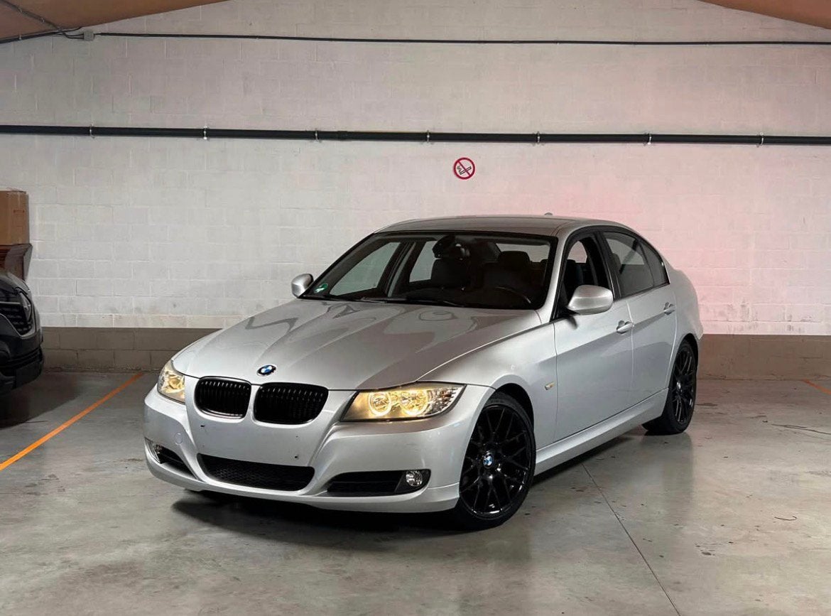 BESTE HIERBIJ VERKOOP IK MIJN PRACHTIGE: BMW 318D 2011 BOUWJ, Auto's, Leder, Bedrijf, Diesel, Radio