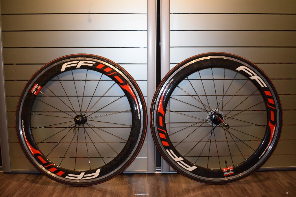 fast forward f6r 28 inch velgrem wielset, Fietsen en Brommers, Fietsonderdelen, Zo goed als nieuw, Carbon, Ffwd, Ophalen