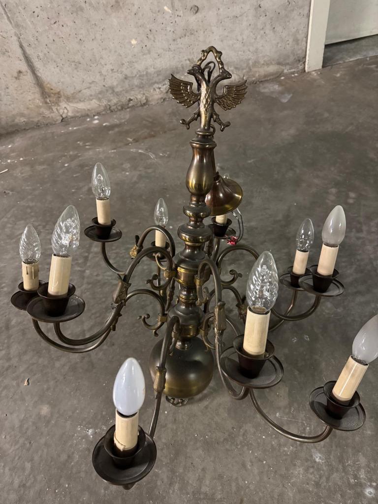 Bronzen Luchter, Enlèvement, Utilisé