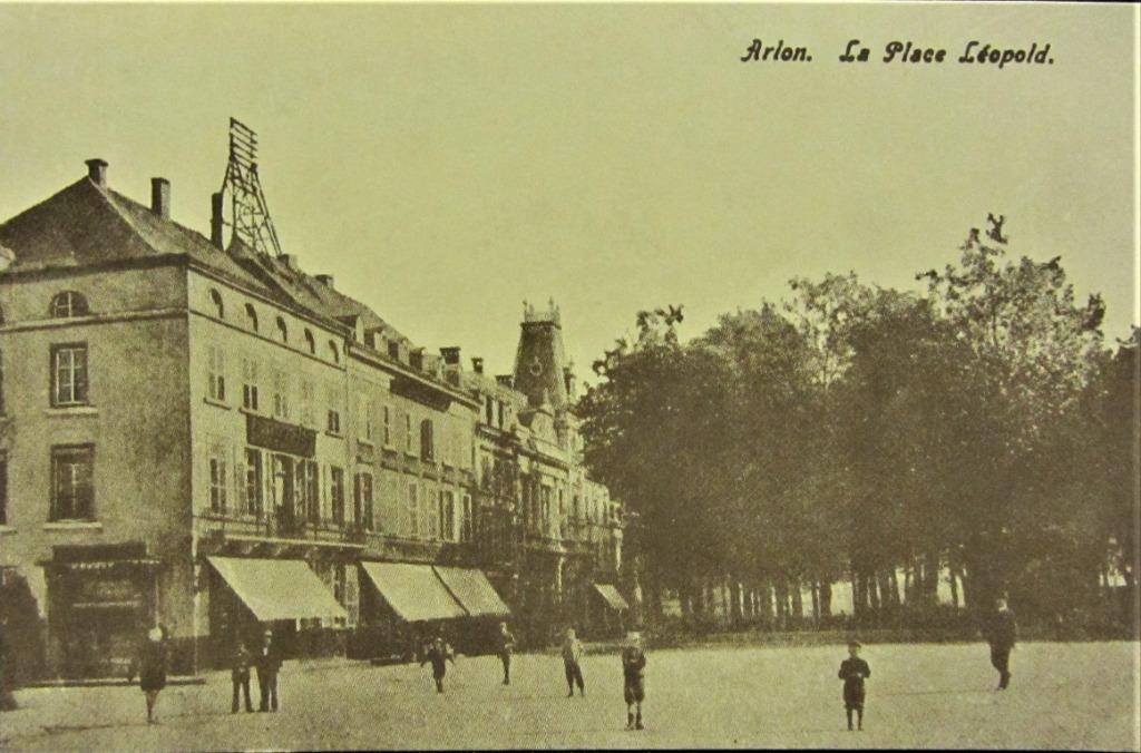 ZICHTKAARTEN- ARLON- LA PLACE LEOPOLD, Ophalen of Verzenden, Ongelopen, Stad of Dorp