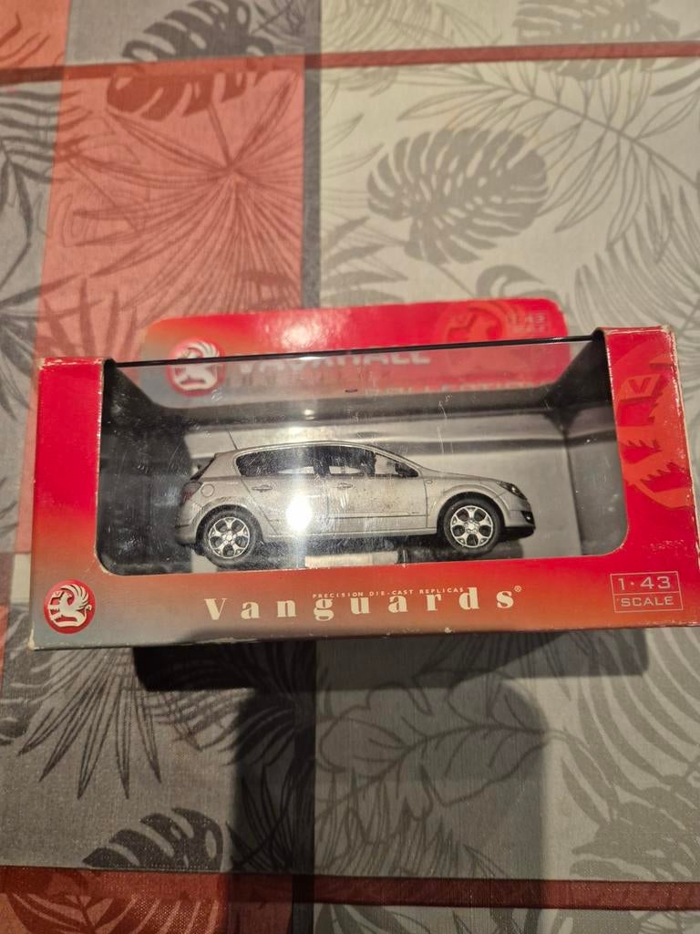 Vauxhall Astra, Hobby en Vrije tijd, Modelauto's | 1:43, Ophalen of Verzenden, Zo goed als nieuw, Auto, Vanguards