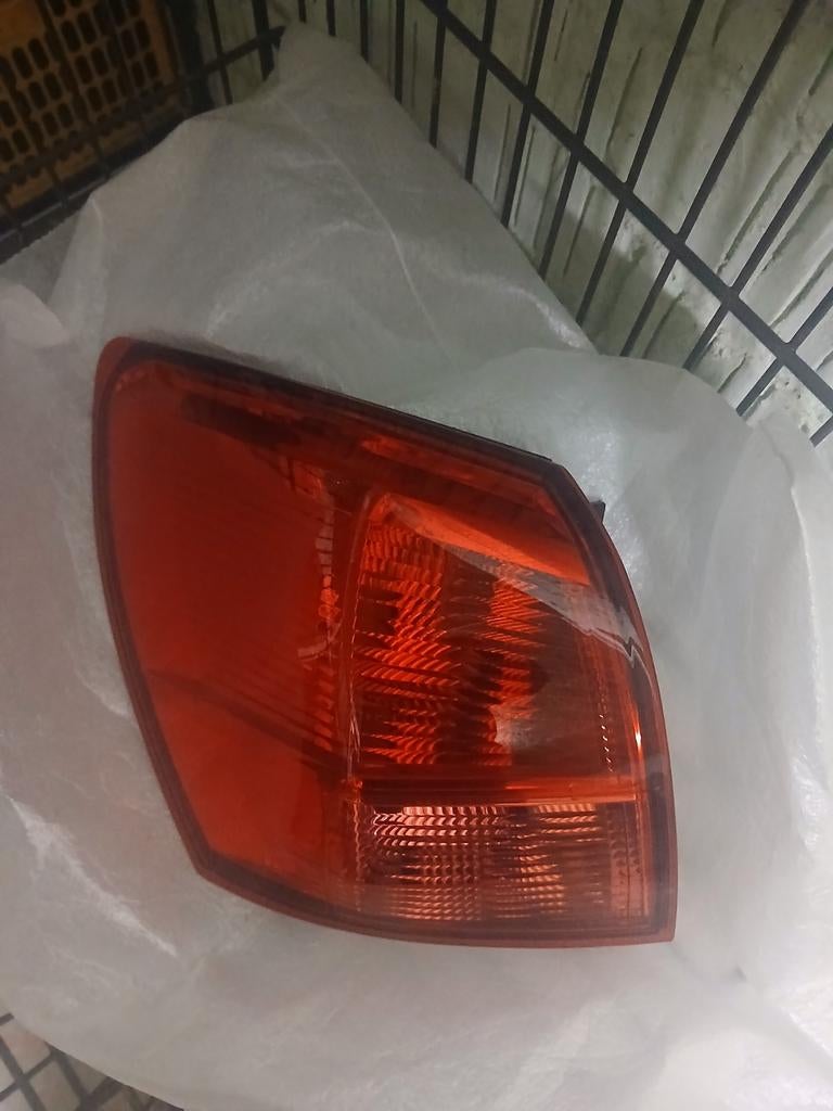 Qashqai j10 linker achterlicht, Ophalen
