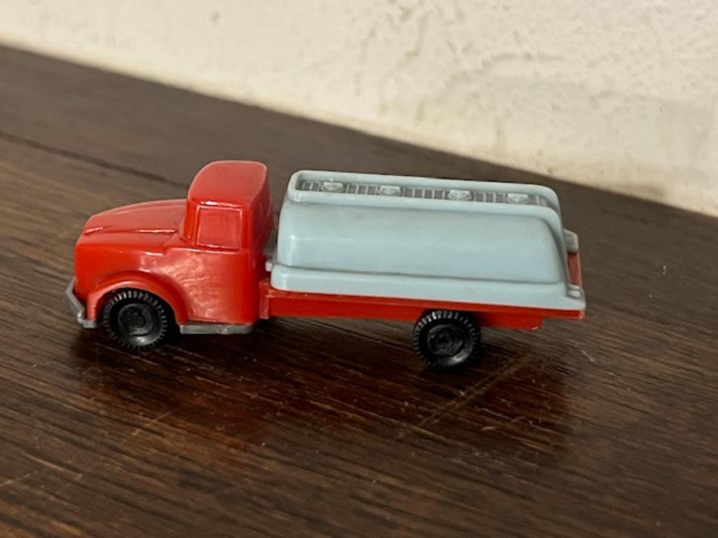 Miniatuur vrachtwagen Made in Greece, Ophalen