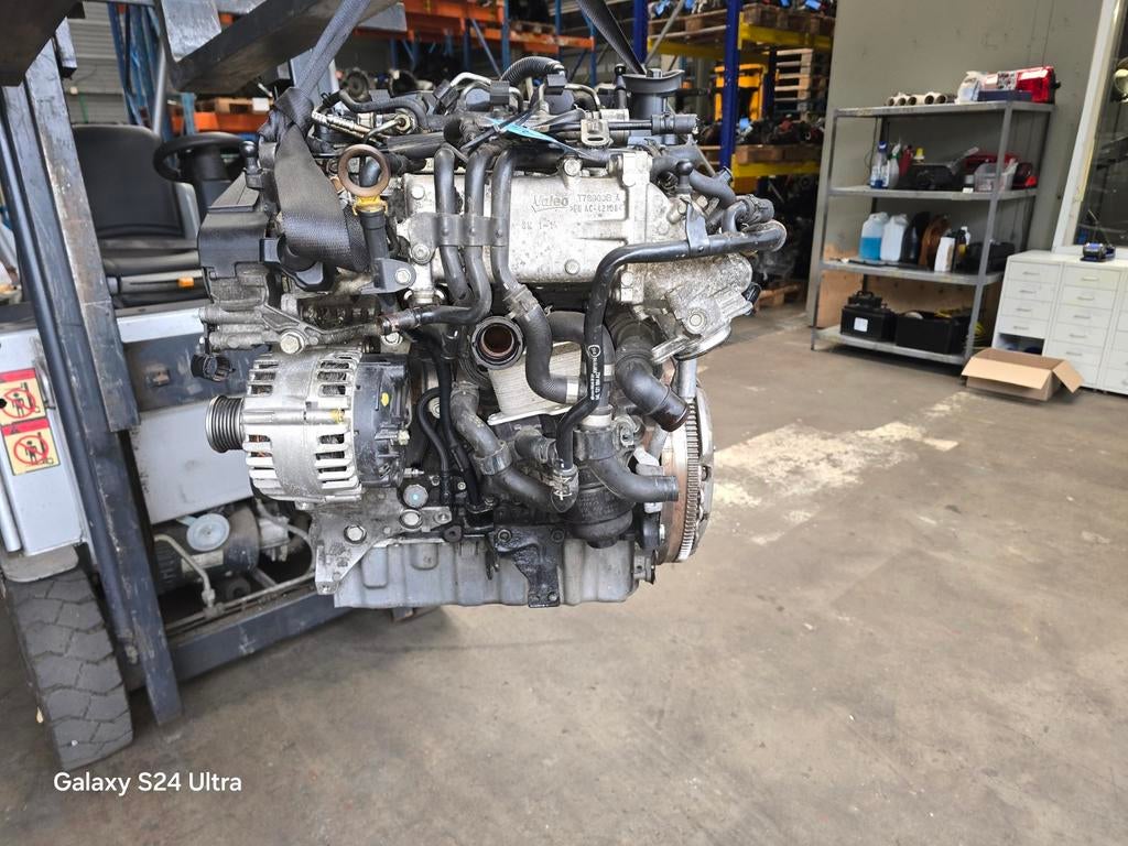 Motor vw golf 7 1.6 TDI 16V     DDY, Ophalen of Verzenden