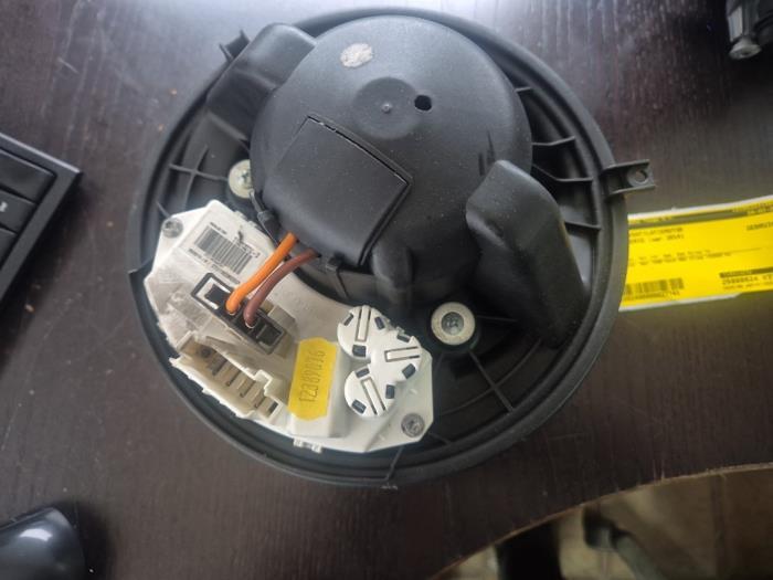 Kachel Ventilatiemotor van een BMW 1-Serie, Ophalen of Verzenden, 3 maanden garantie, Gebruikt, BMW
