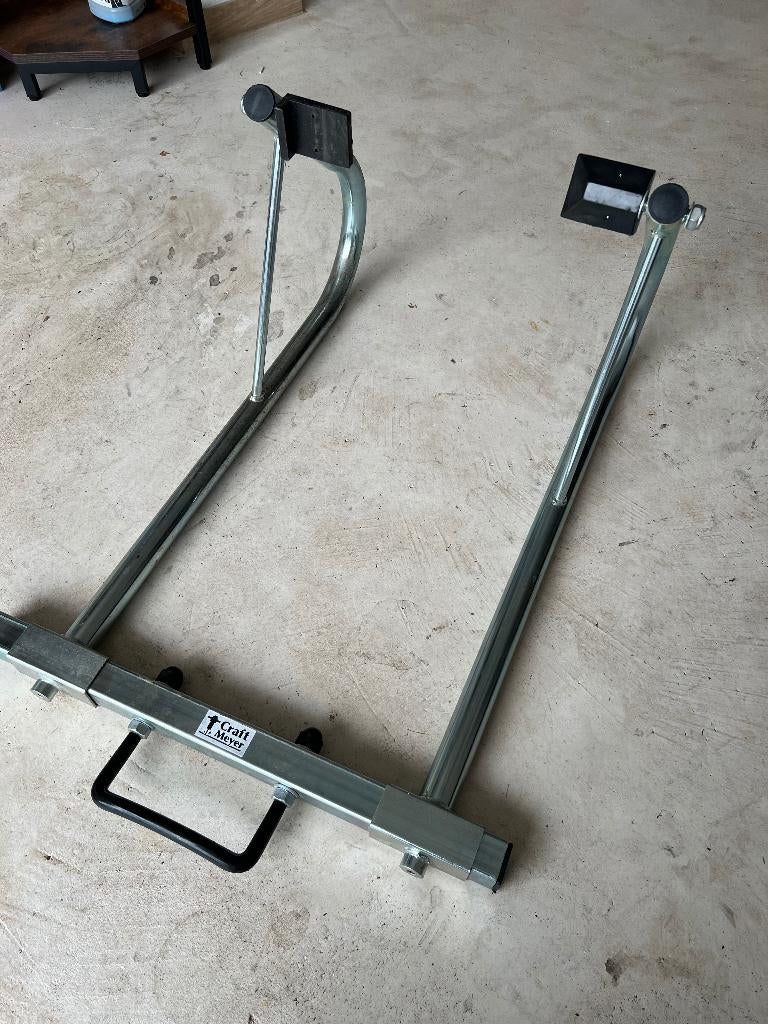 Rear paddock stand motor (universeel), Ophalen
