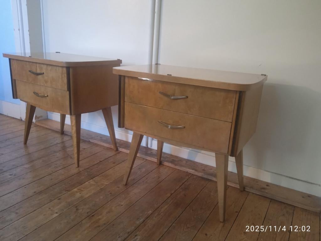 Set van 2 nachtkastjes bijzettafels jaren 50, Huis en Inrichting, Ophalen, Zo goed als nieuw, Hout