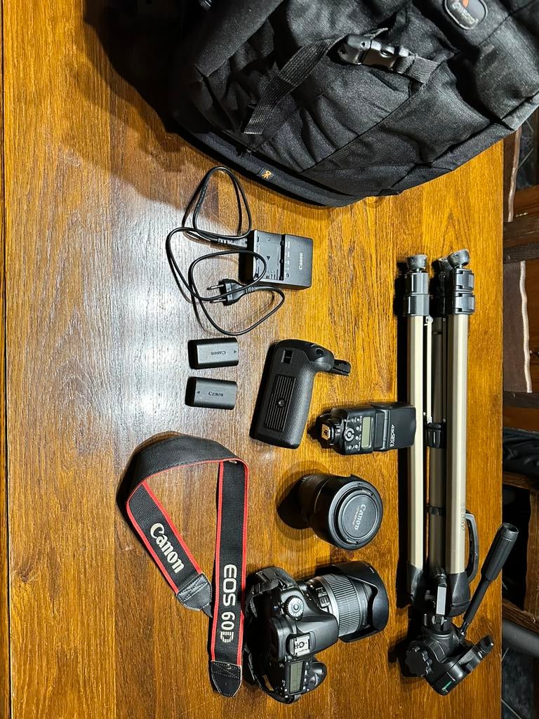 Canon eos 60D, Enlèvement, Comme neuf, Canon