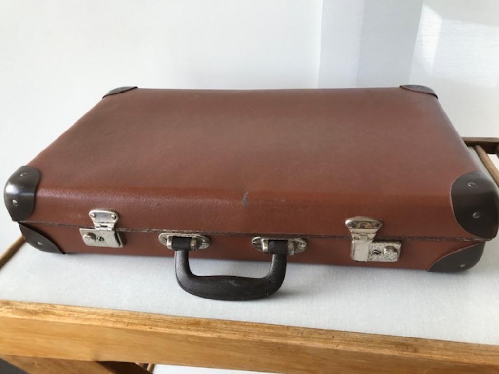 valise de voyage vintage anno 1940, Bijoux, Sacs & Beauté, Valises, Utilisé, Autres matériaux, 50 à 60 cm, Moins de 35 cm, Enlèvement ou Envoi