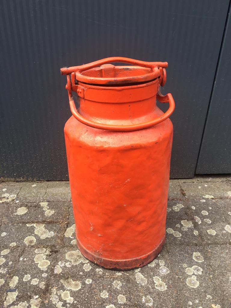 Ancien pot à lait, Enlèvement, Utilisé