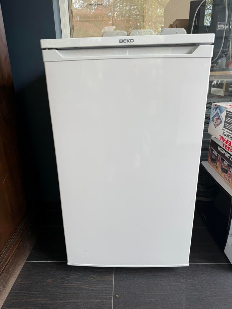 Koelkast beko smal model, Ophalen, Zo goed als nieuw