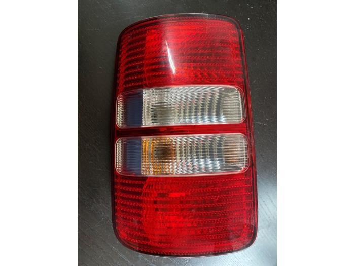 Feu arrière gauche d'un Volkswagen Caddy, Autos : Pièces & Accessoires, Éclairage, Volkswagen, Utilisé, 3 mois de garantie, Enlèvement ou Envoi