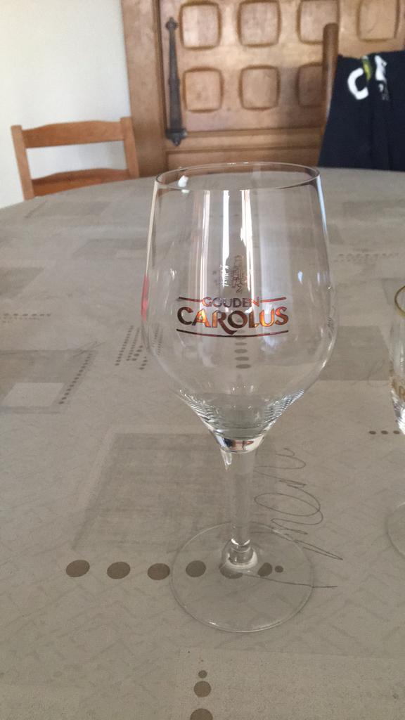 Glas Carolus 25 cl 33 cl M 23, Ophalen of Verzenden, Bierglas