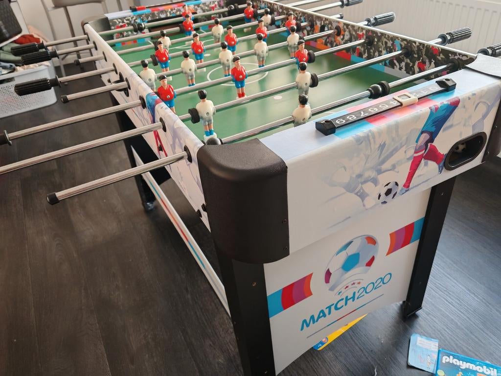 Voetbaltafel kickertafel, Ophalen