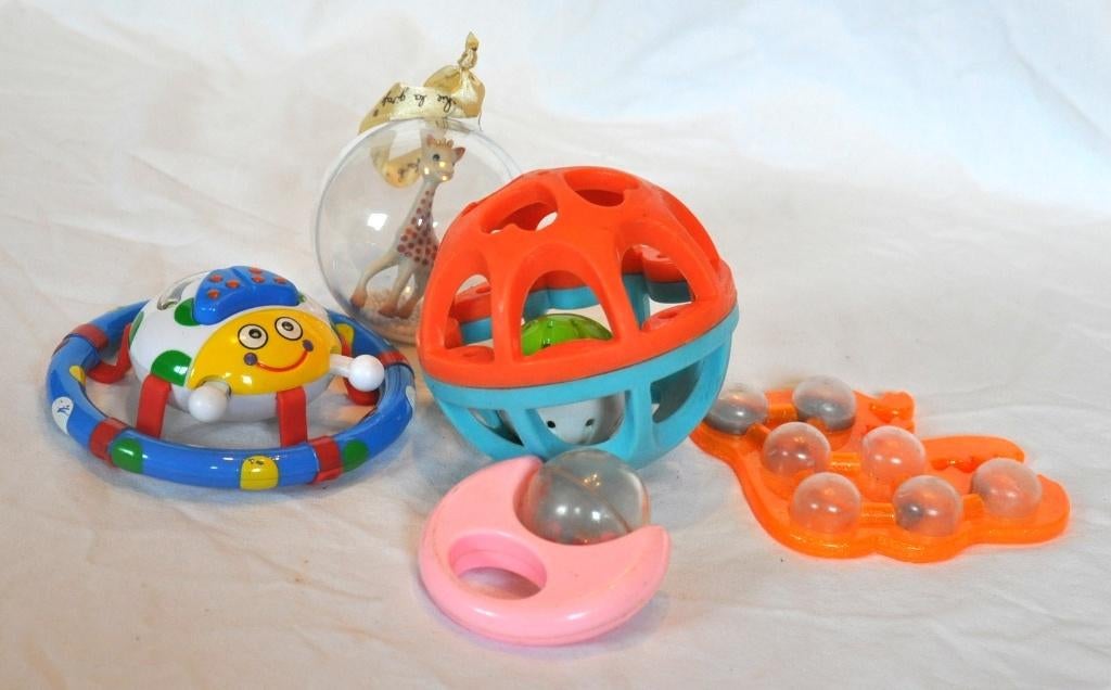 lot de 5 jouets pour bébé, Enfants & Bébés, Jouets | Jouets de bébé, Utilisé, Hochet, Enlèvement ou Envoi