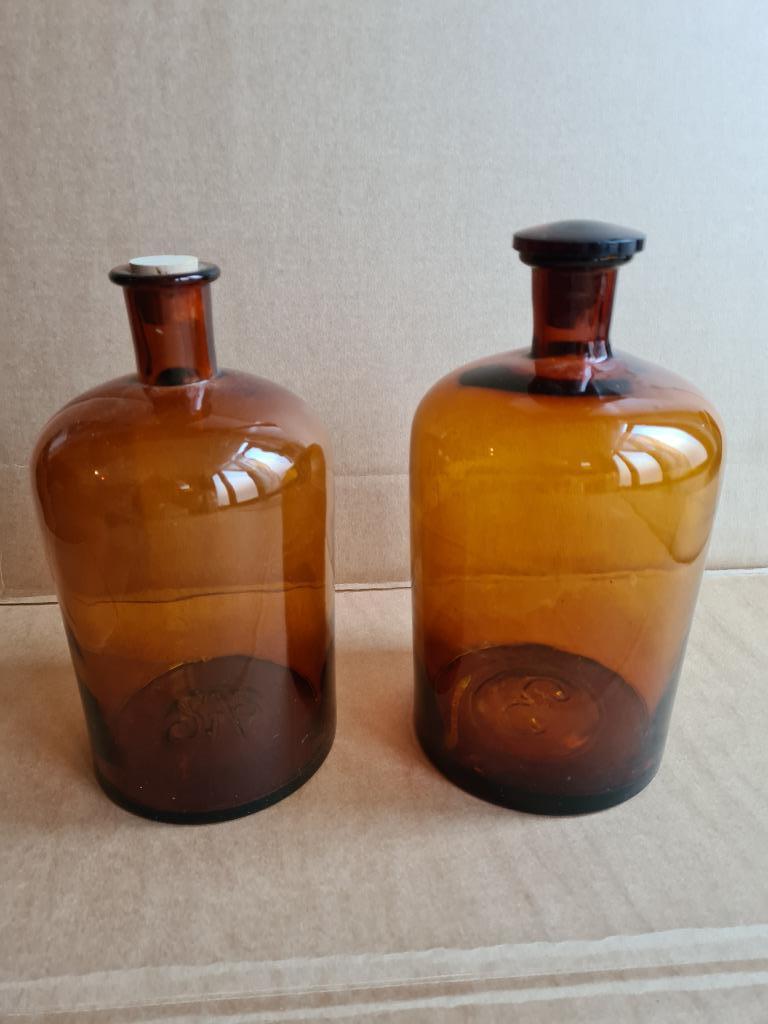 2 apotheek glazen flessen, Ophalen of Verzenden