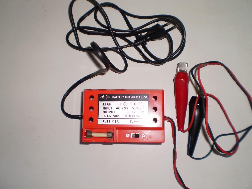 Batterijoplader voor moto en scooter., Ophalen, Nieuw