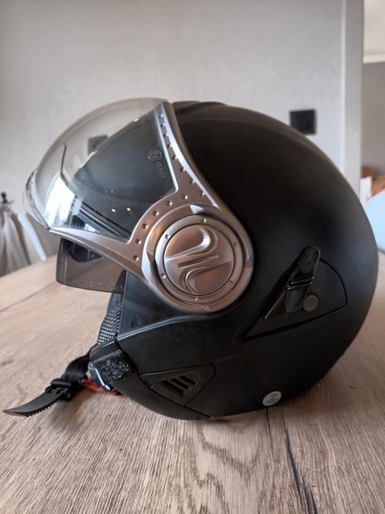 Helm, Motoren, Ophalen
