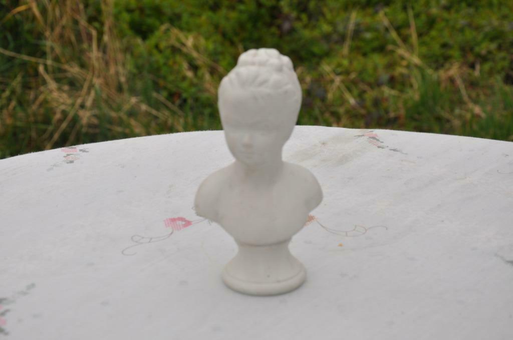 §  buste d'enfant en biscuit blanc cappodimonte, Enlèvement ou Envoi