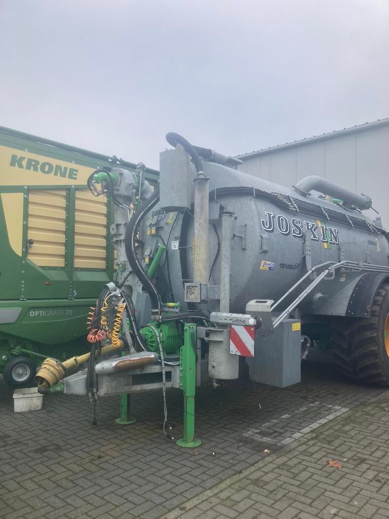 Joskin cobra 2, Zakelijke goederen, Ophalen
