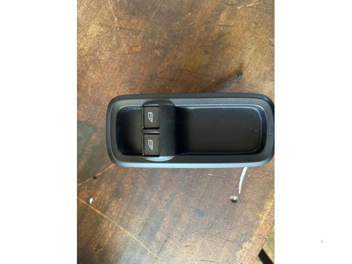 Commutateur vitre électrique d'un Ford Fiesta, Enlèvement ou Envoi, 3 mois de garantie, Utilisé, Ford