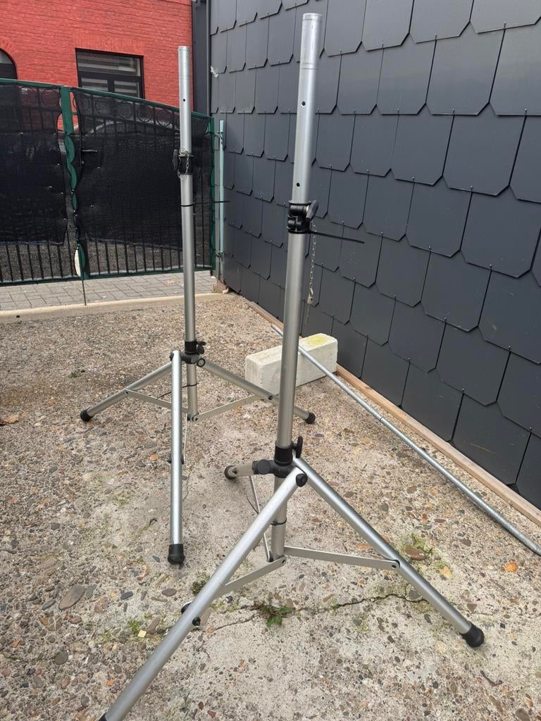 set van 2 stevige luidspreker-/lichtstatieven in aluminium, Muziek en Instrumenten, Standaarden, Zo goed als nieuw, Ophalen