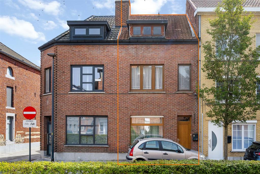 CENTRAAL GELEGEN WONING MET 2 SLAAPKAMERS TE TONGEREN!, Immo, Maisons à vendre, Province de Limbourg, Jusqu'à 200 m², Maison 2 façades