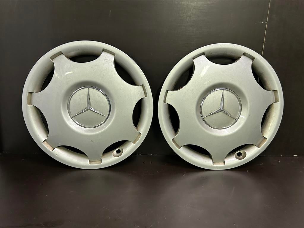 2 wieldoppen Mercedes C-klasse W203 16", Gebruikt