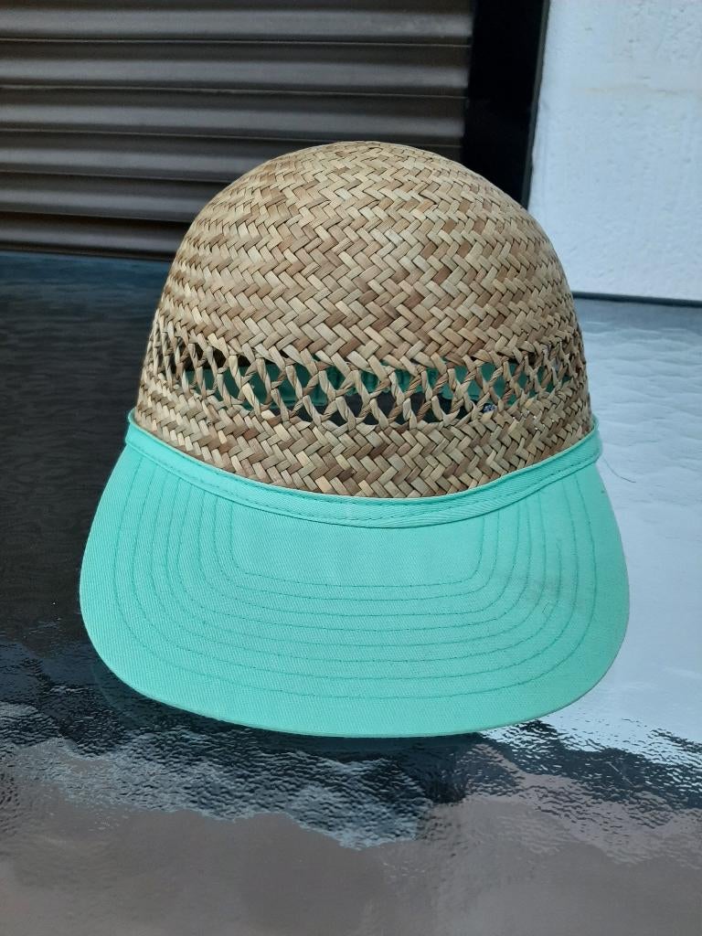 1 * Zomers zonnehoedje/-petje  -  Riet  -  LU, Enlèvement ou Envoi, Neuf, Ustensile