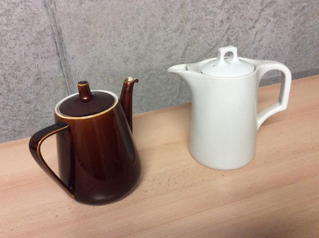TWEE VINTAGE KOFFIE KANNEN, Antiek en Kunst, Ophalen