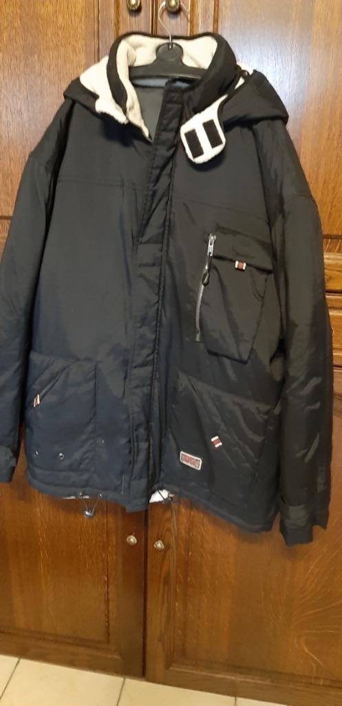 warme zwarte jas, "STAX", met kap, maat 176, Enlèvement ou Envoi, Comme neuf, Manteau