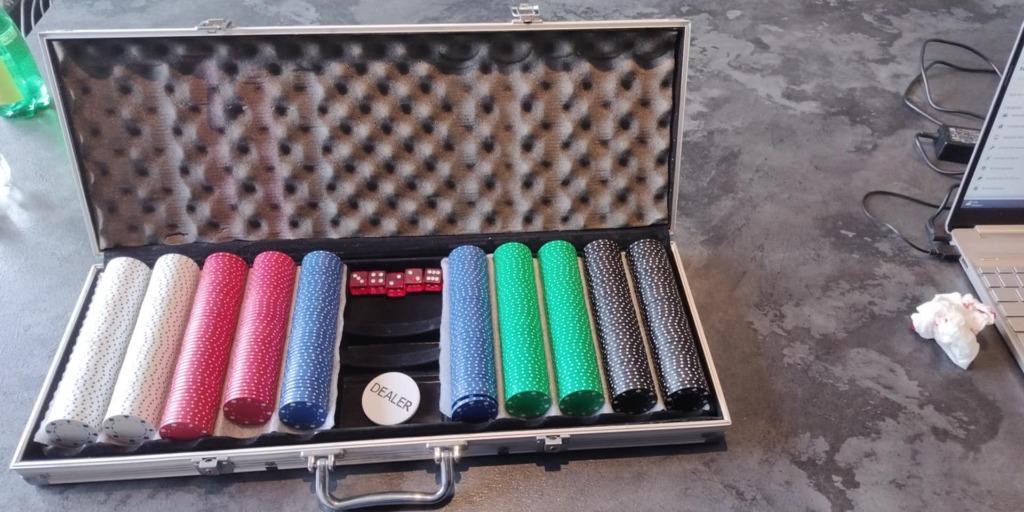 Valise de poker, Hobby & Loisirs créatifs, Enlèvement, Comme neuf