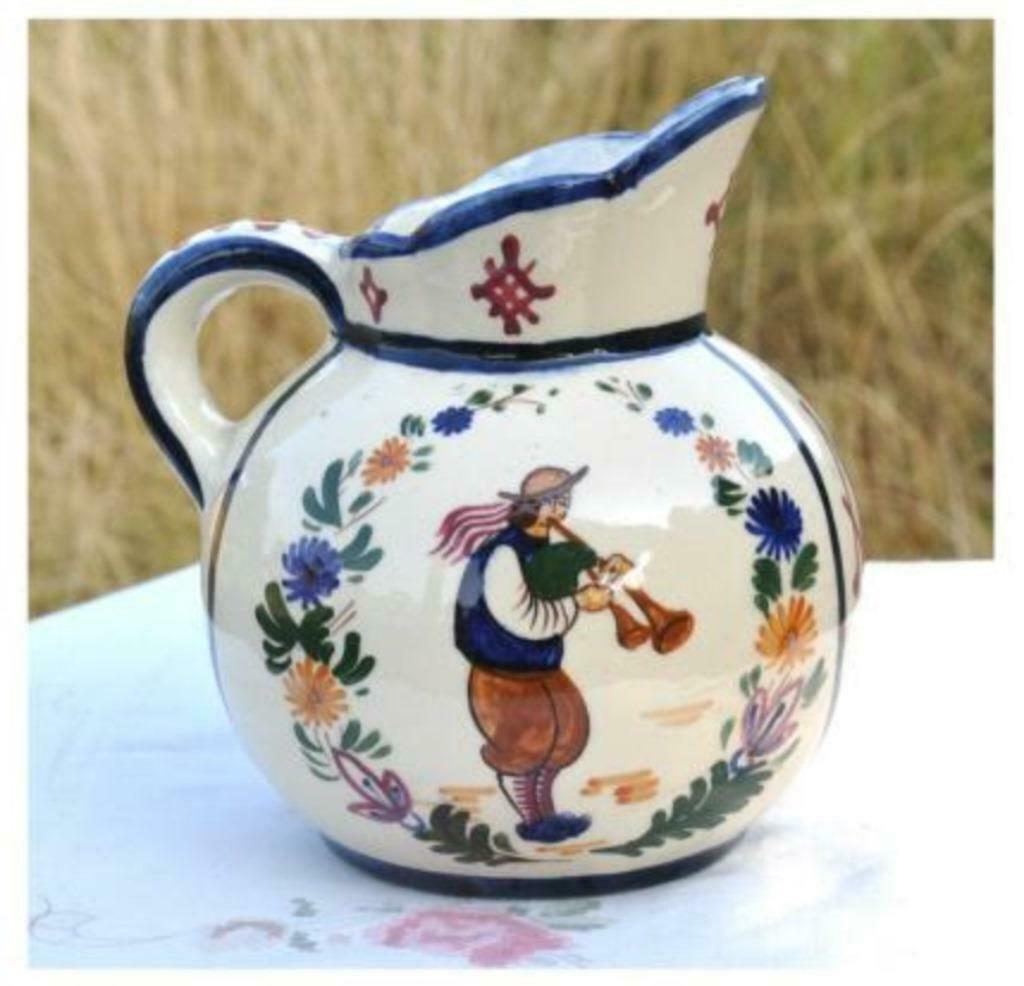§pichet cruche faiencerie jemappes decor breton, Antiquités & Art, Enlèvement ou Envoi