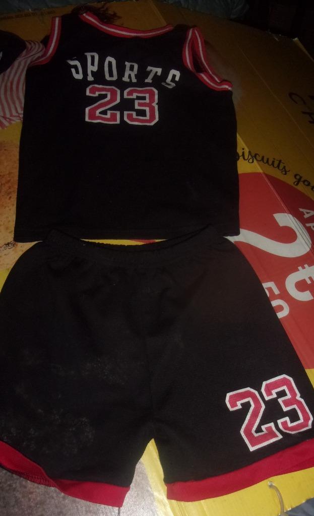 ensemble short tee shirt garçon M 72 cm 8 à 12 ans, Enlèvement ou Envoi, Garçon, Ensemble