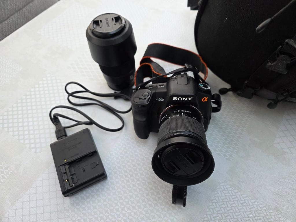 Sony camera alpha200/DSLR-A200, TV, Hi-fi & Vidéo, Photo | Lentilles & Objectifs, Utilisé, Enlèvement