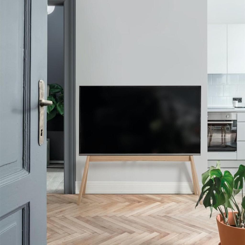 Vogel's Next OP2 TV standaard van eikenhout 50-77 inch, Audio, Tv en Foto, Televisiebeugels, Ophalen of Verzenden, Zo goed als nieuw