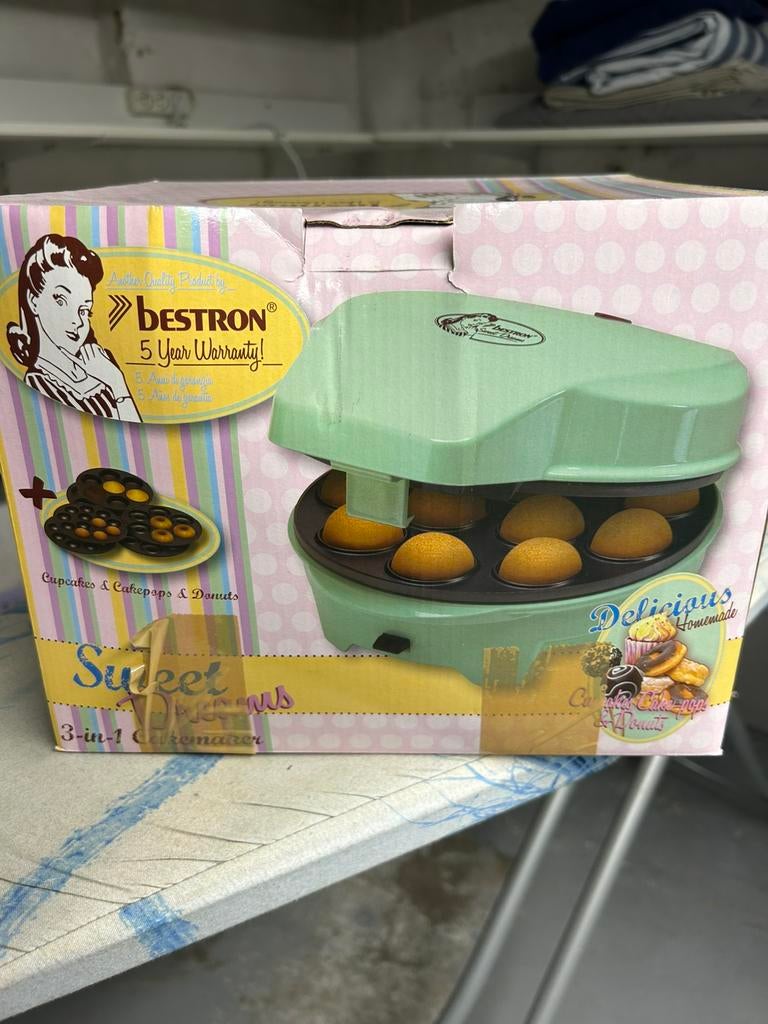 3 in 1 cupcake/cakepop/donut maker, Enlèvement, Comme neuf