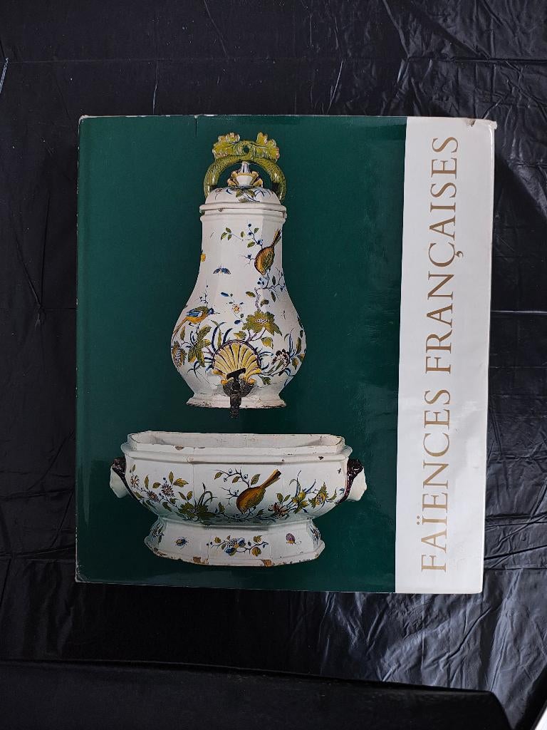 Faïences  France art antiquités livre assiette plat vase, Envoi