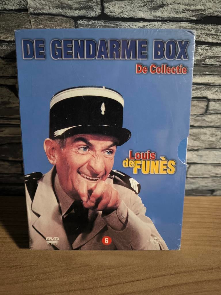 Nieuwe dvd box De Gendarme van Louis de Funes, CD & DVD, Vinyles | Country & Western, Enlèvement ou Envoi