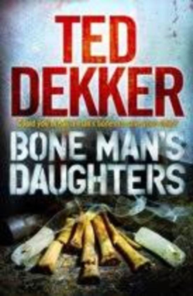 Ted Dekker - Bone man's daughters - Engelstalige paperback, Boeken, Ophalen of Verzenden, Gelezen, Amerika