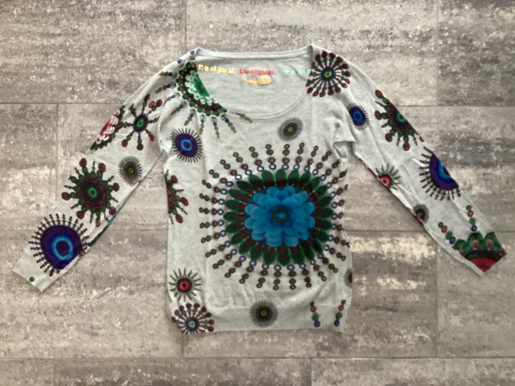 Pull Desigual 38/40, Vêtements | Femmes, Taille 38/40 (M), Gris, Enlèvement ou Envoi, Comme neuf