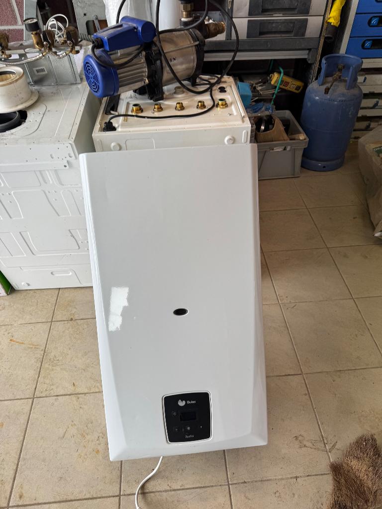 Boiler, Ophalen, Aardgas, Boiler, Minder dan 3 jaar oud