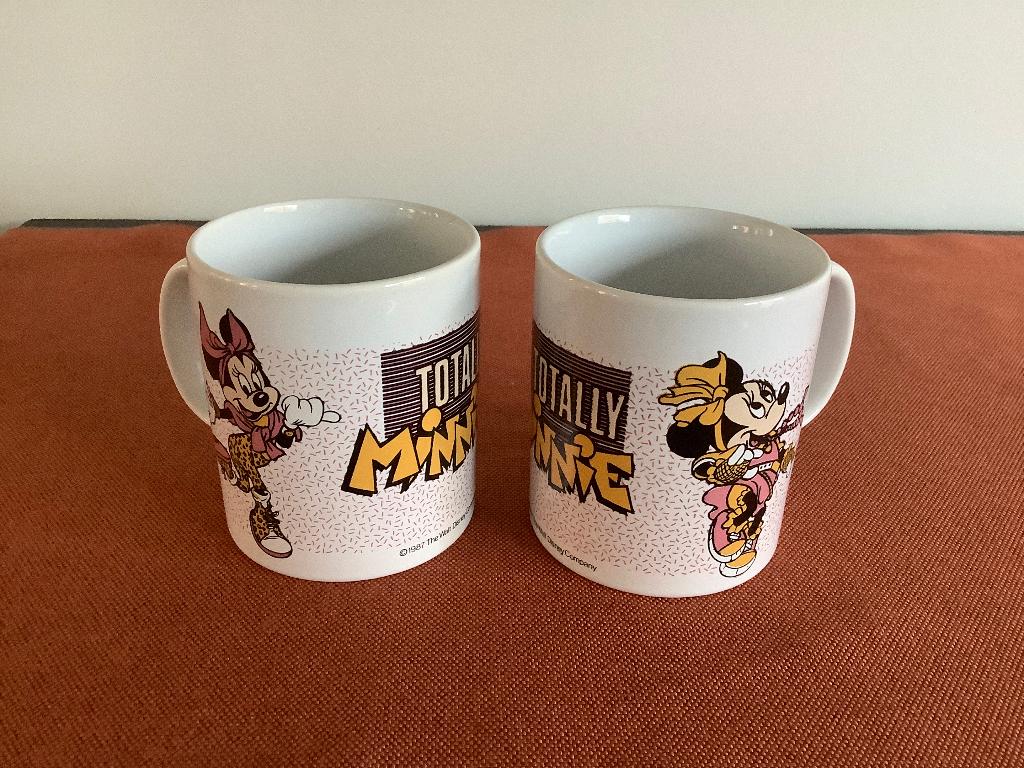 Disney mokken set Colori, Verzamelen, Ophalen of Verzenden, Zo goed als nieuw, Servies